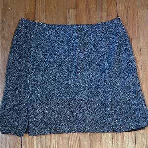 Tommy Hilfiger Black and Gray Mini Skirt Size 12
